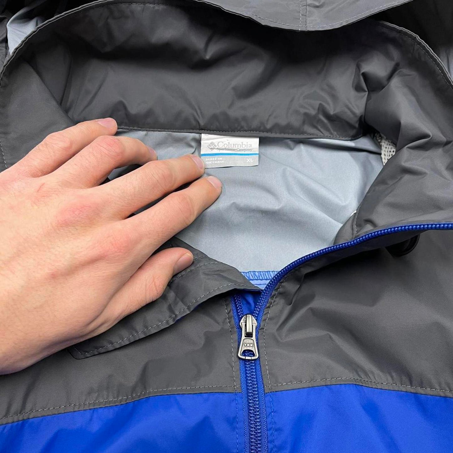 00s Columbia technical windbreaker jacket XL men's y2k style blue hooded lightweight autumn