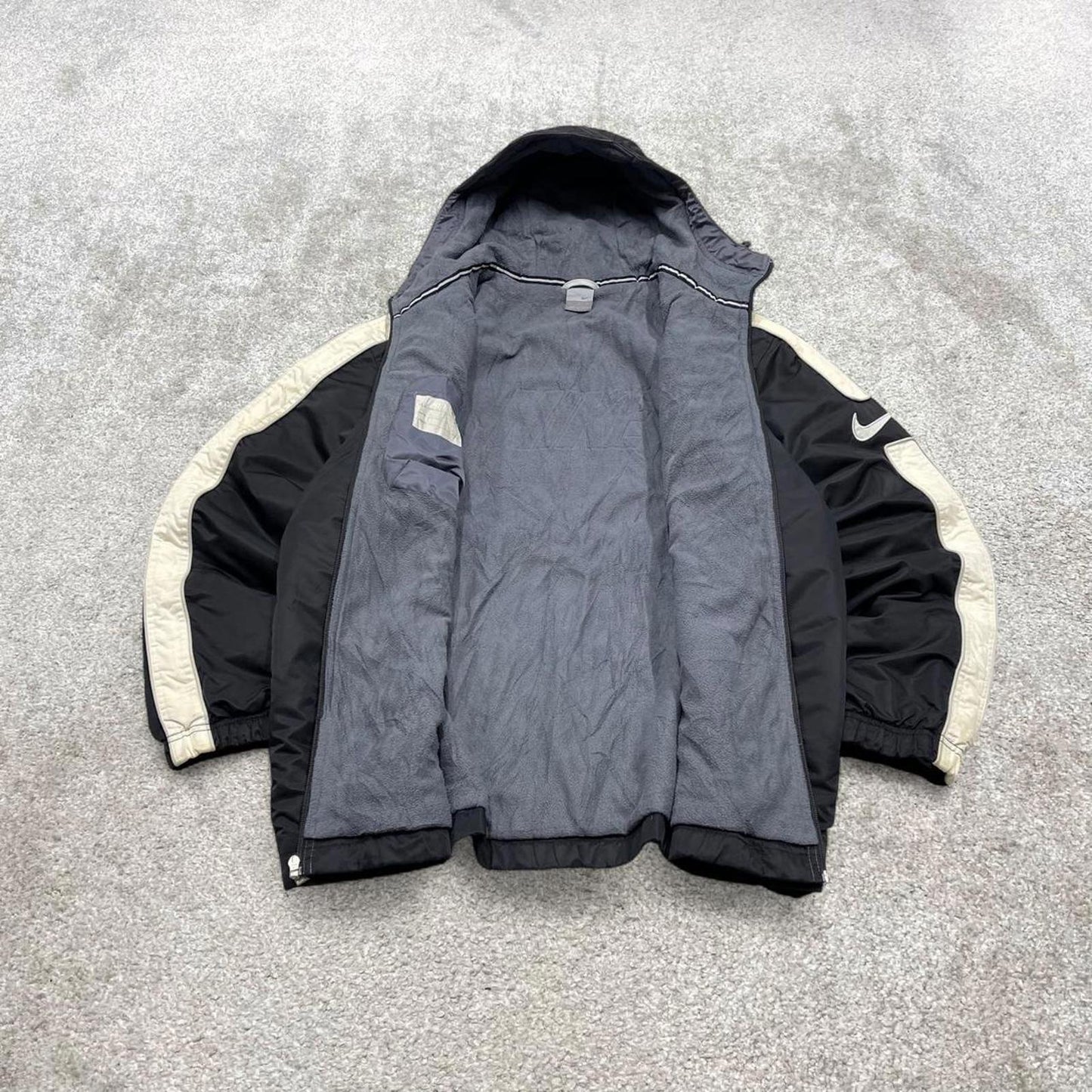 Vintage Nike technical windbreaker jacket Large men's black y2k hooded full zip up coat technical