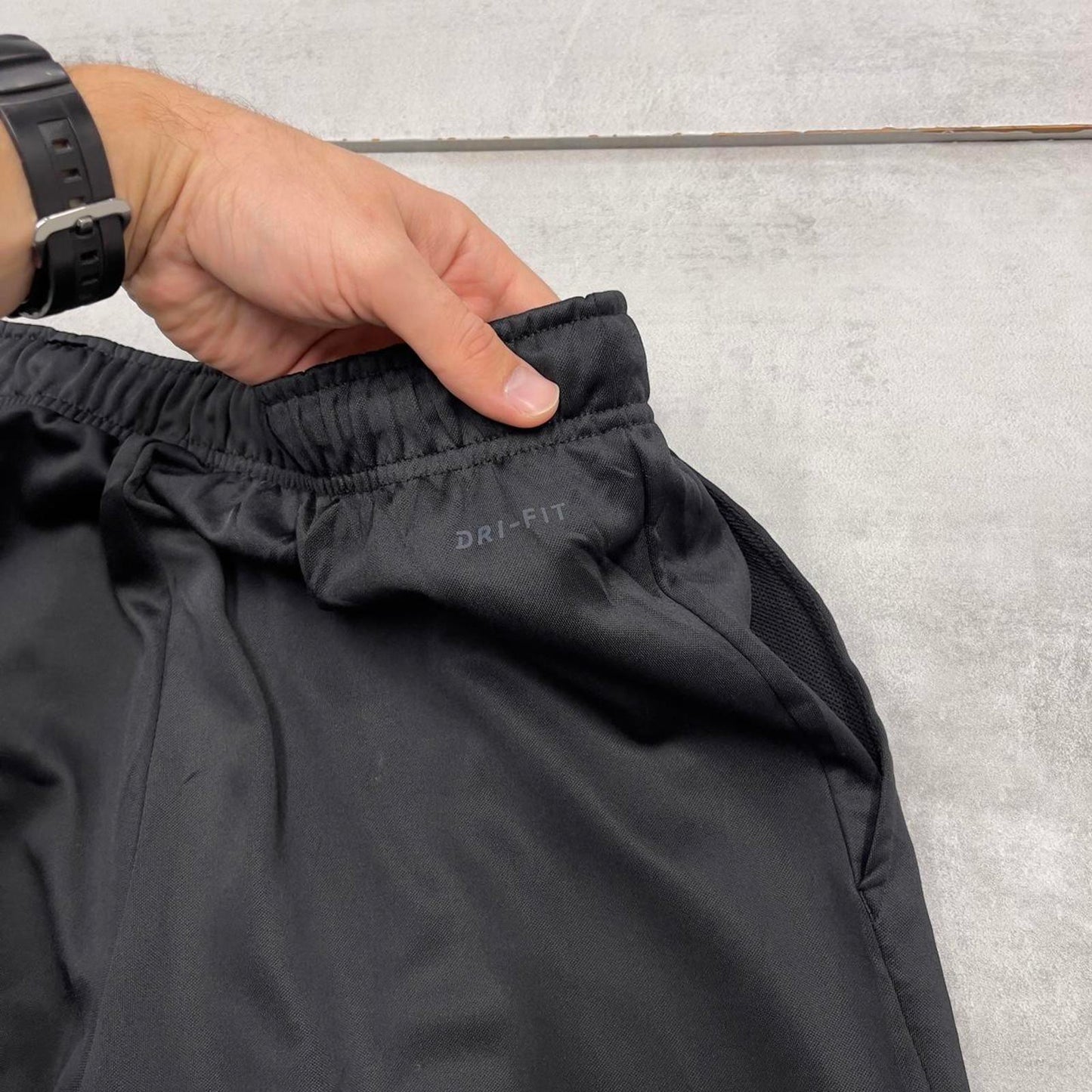 Nike Trackies Large Black y2k 00s style loose sportswear joggers embroidered Swoosh logo