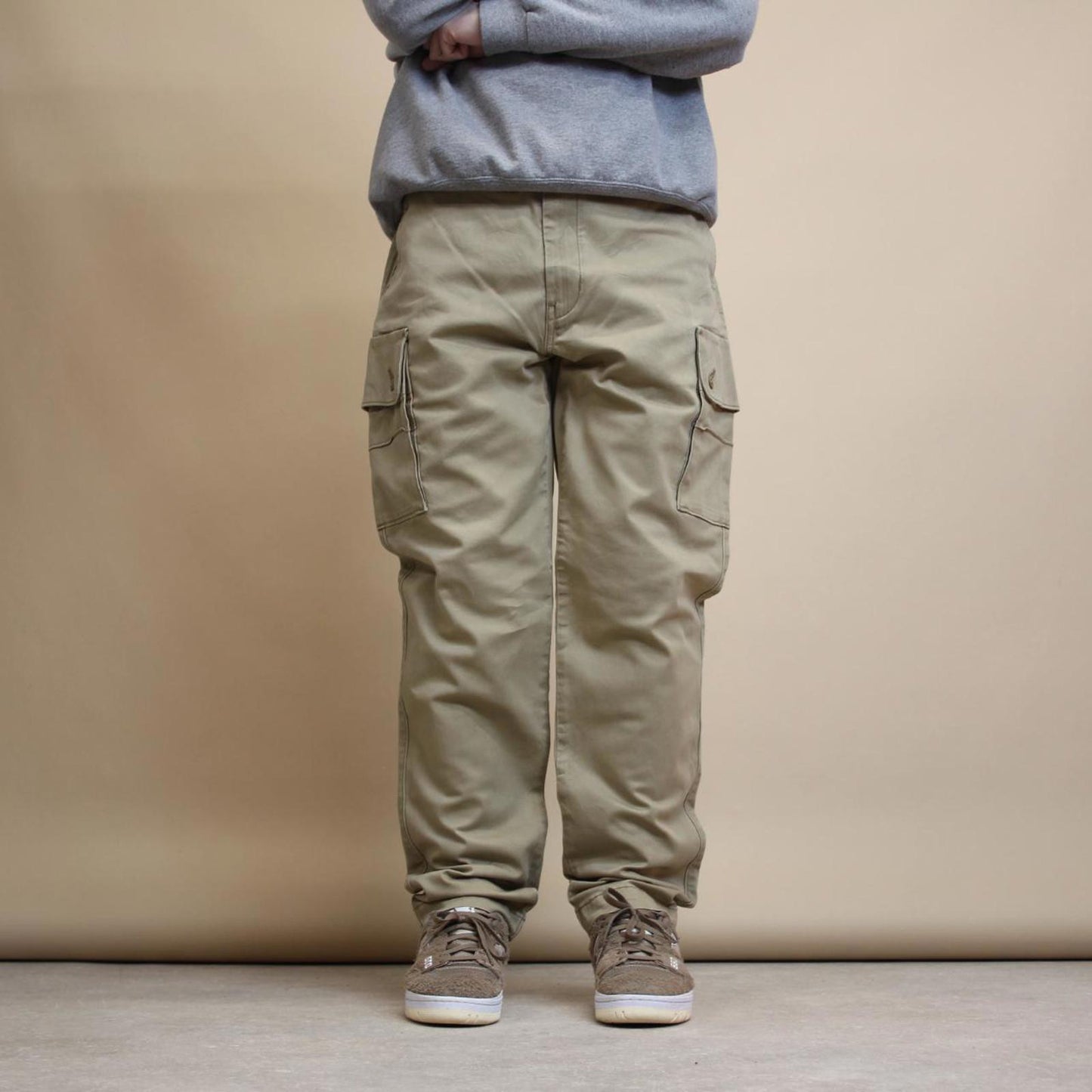 Khaki Beige Levi's cargo pants W36L31