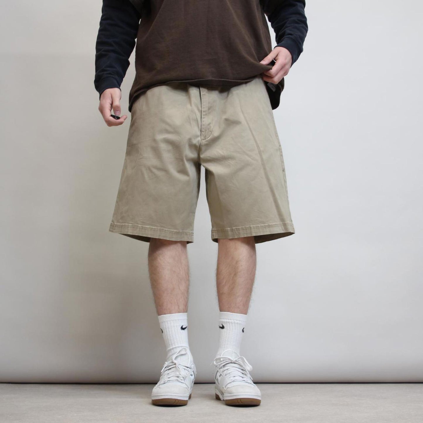 Loose Lee chino shorts W44