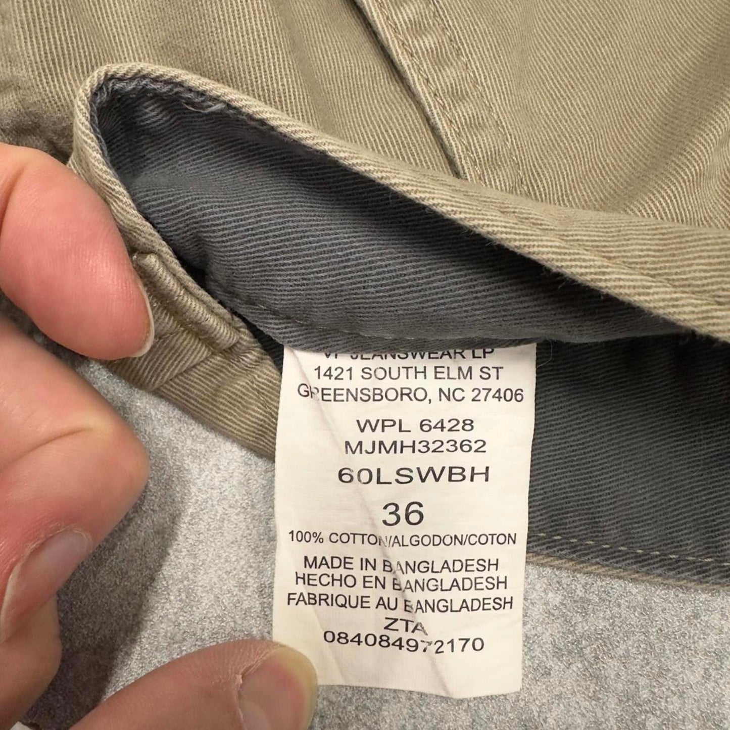 Baggy Wrangler cargo shorts W36
