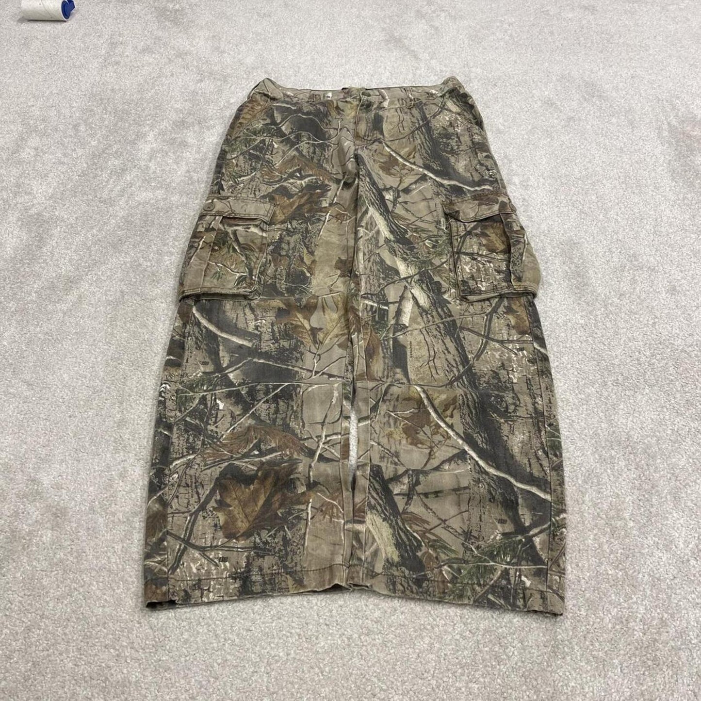 Realtree baggy camo cargo pants khaki Loose floaty leg Spartan camouflage hunting cargos