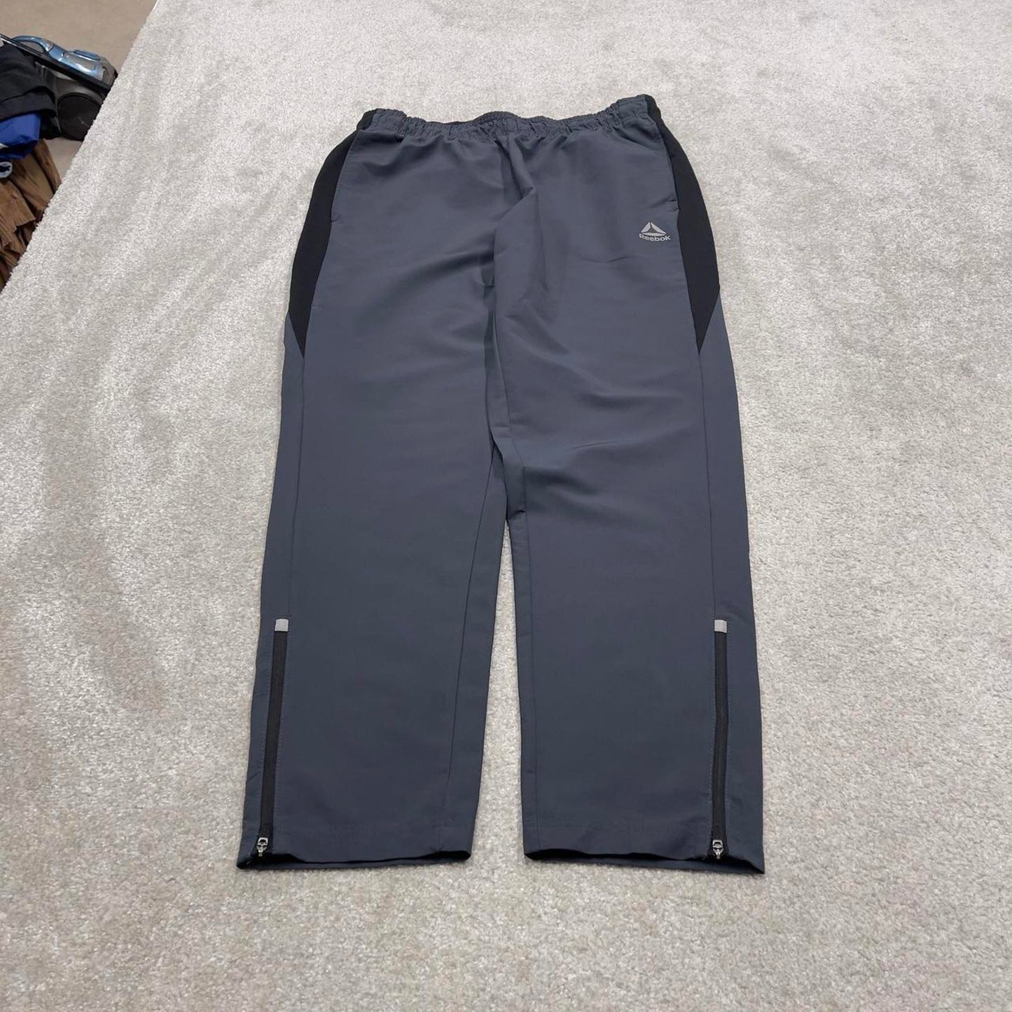 Y2k Reebok tracksuit bottoms grey Large mens loose 00s joggers print logo trackies sporty style