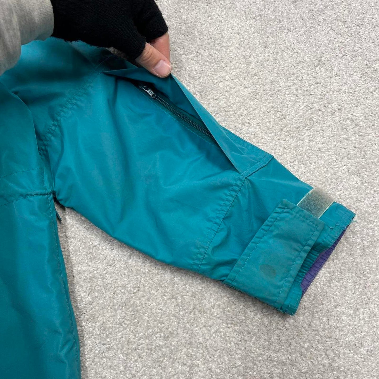 Vintage Y2K Columbia technical windbreaker jacket blue Pull over packable hooded coat pass pockets