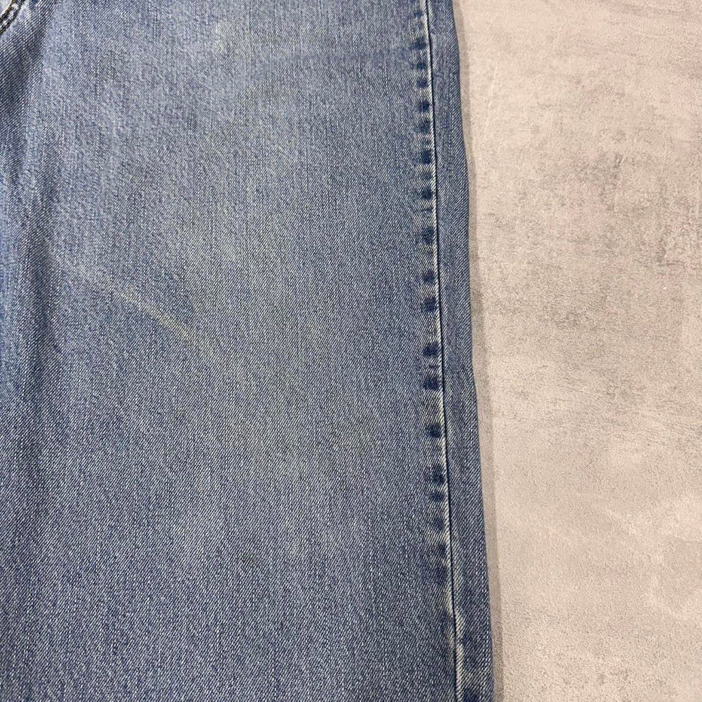 Levis jeans W38 L32 loose blue denim 90s style jeans red tab logo