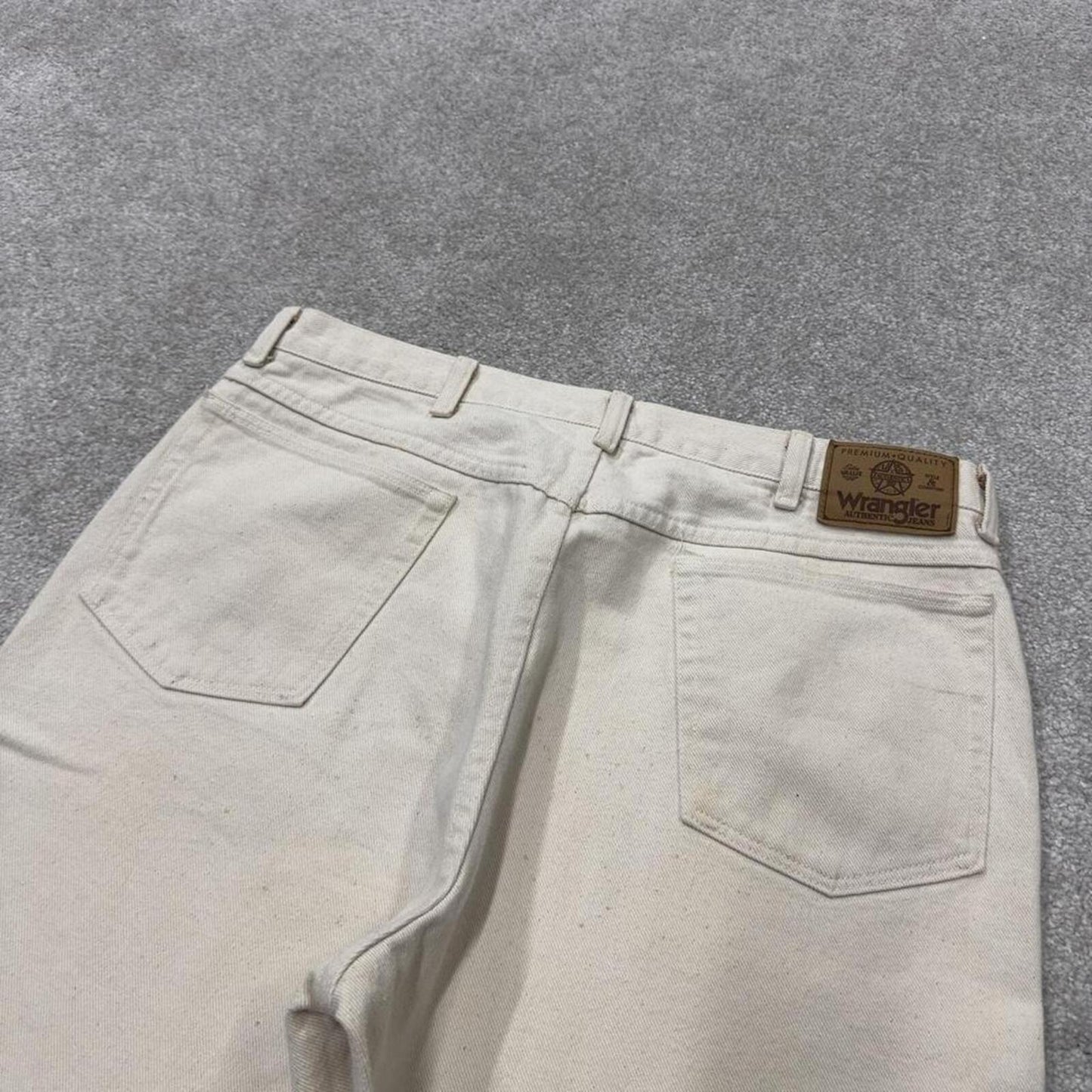 Wrangler denim shorts y2k off white Loose thick denim skater style summer jorts
