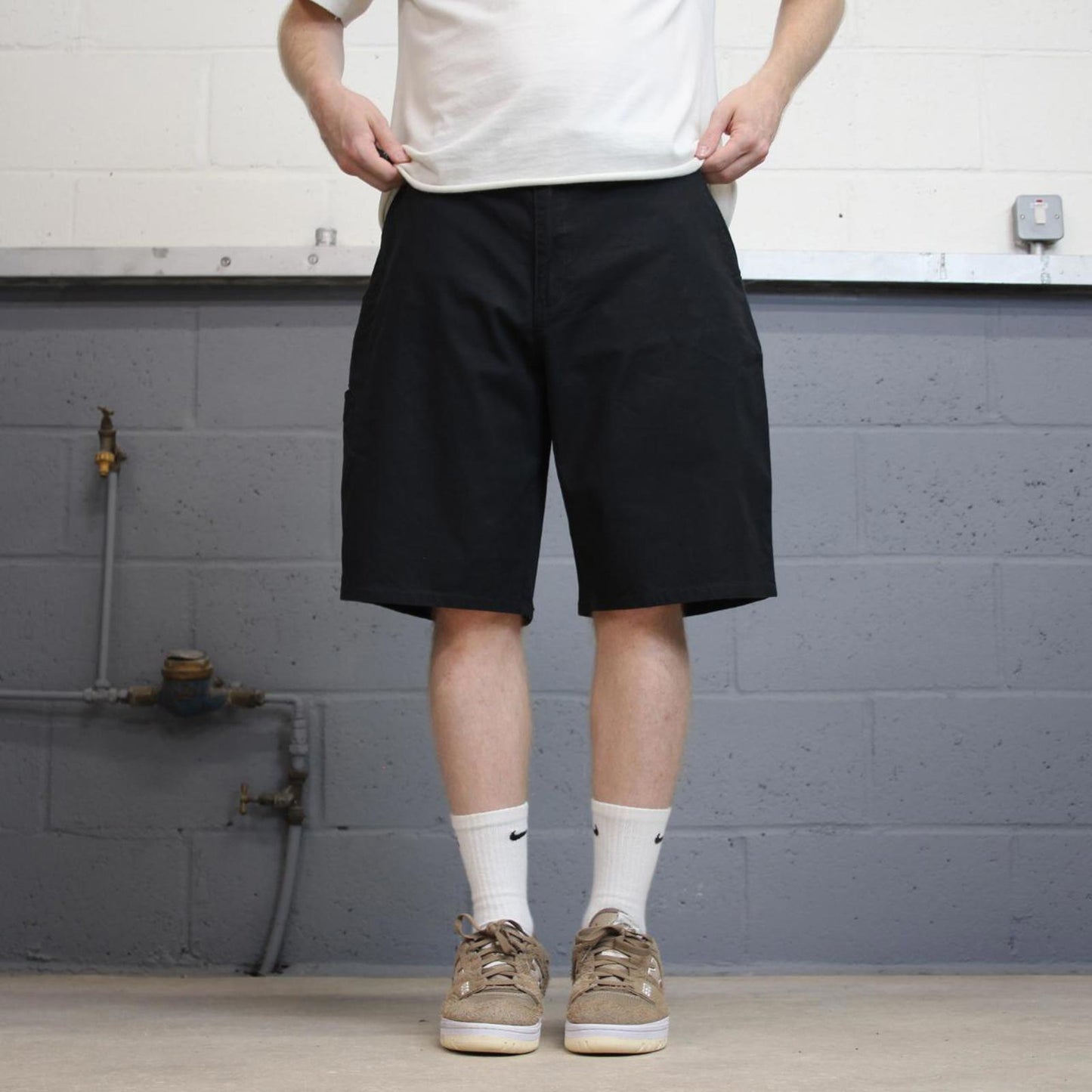 Baggy black Dickies carpenter shorts W36