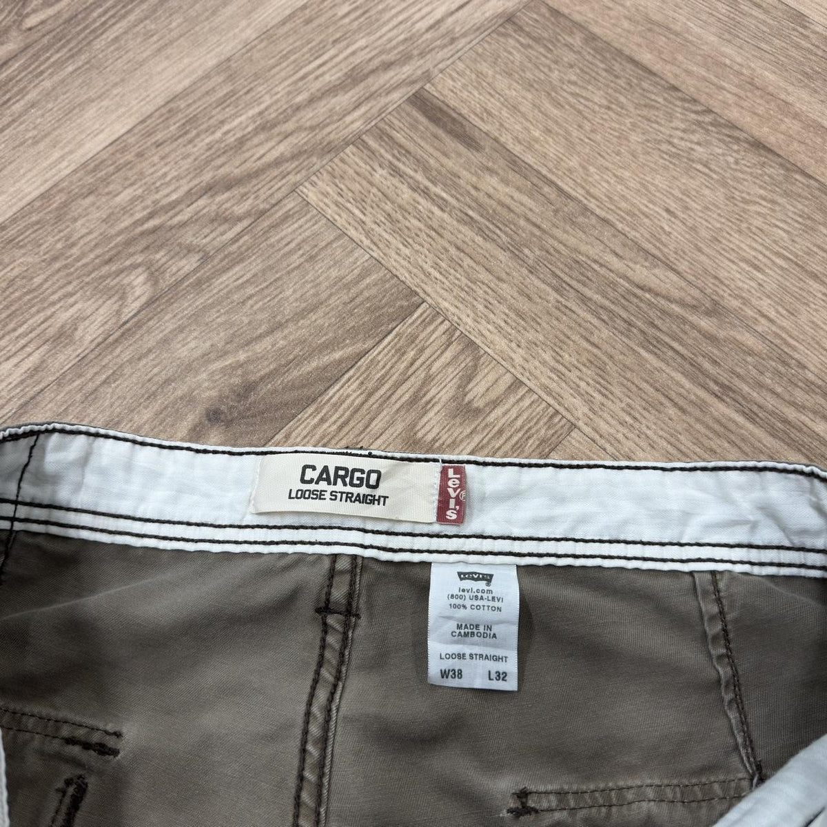 Levi's baggy cargo pants y2k Loose straight wide leg khaki skater utility pants