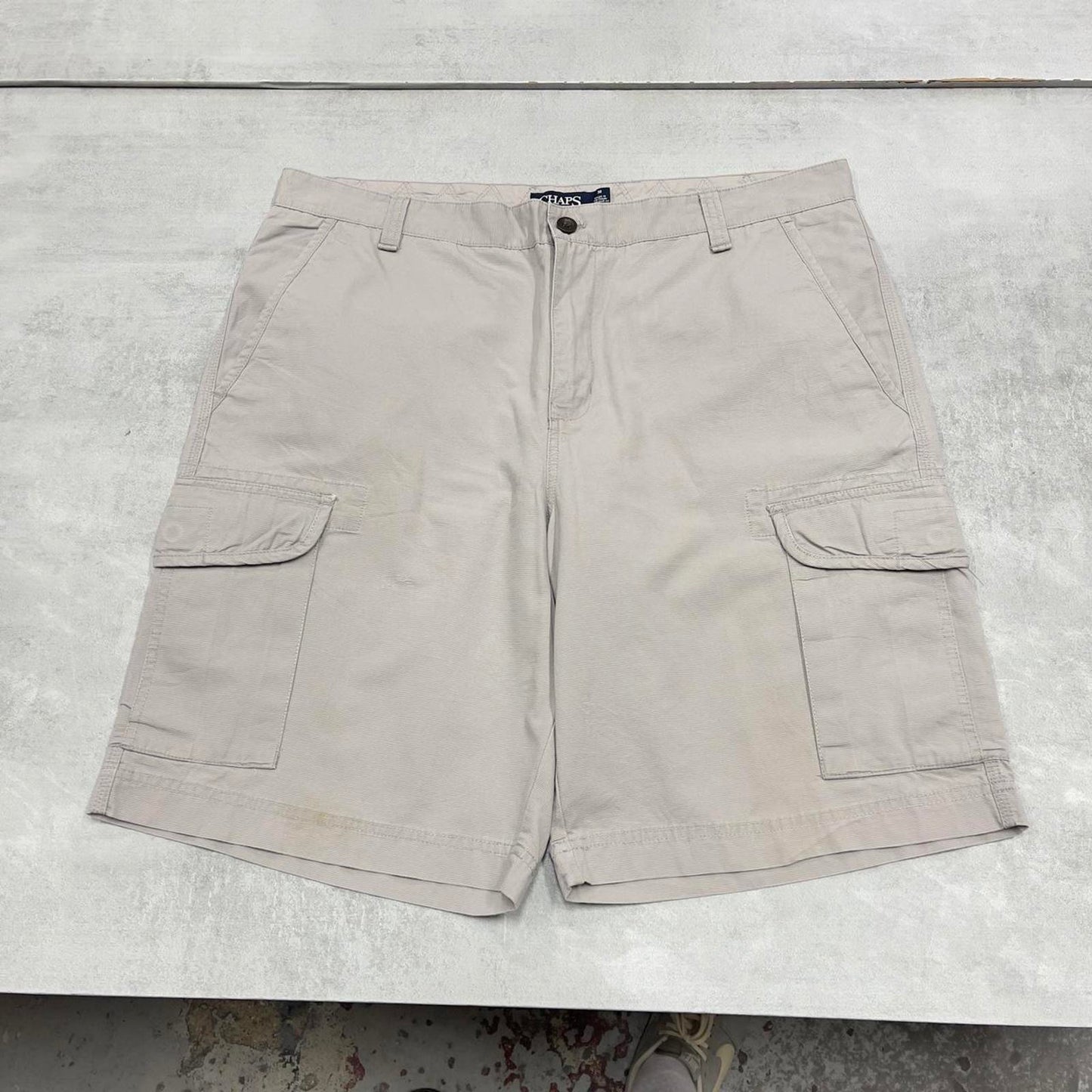 Baggy CHAPS cargo shorts W38