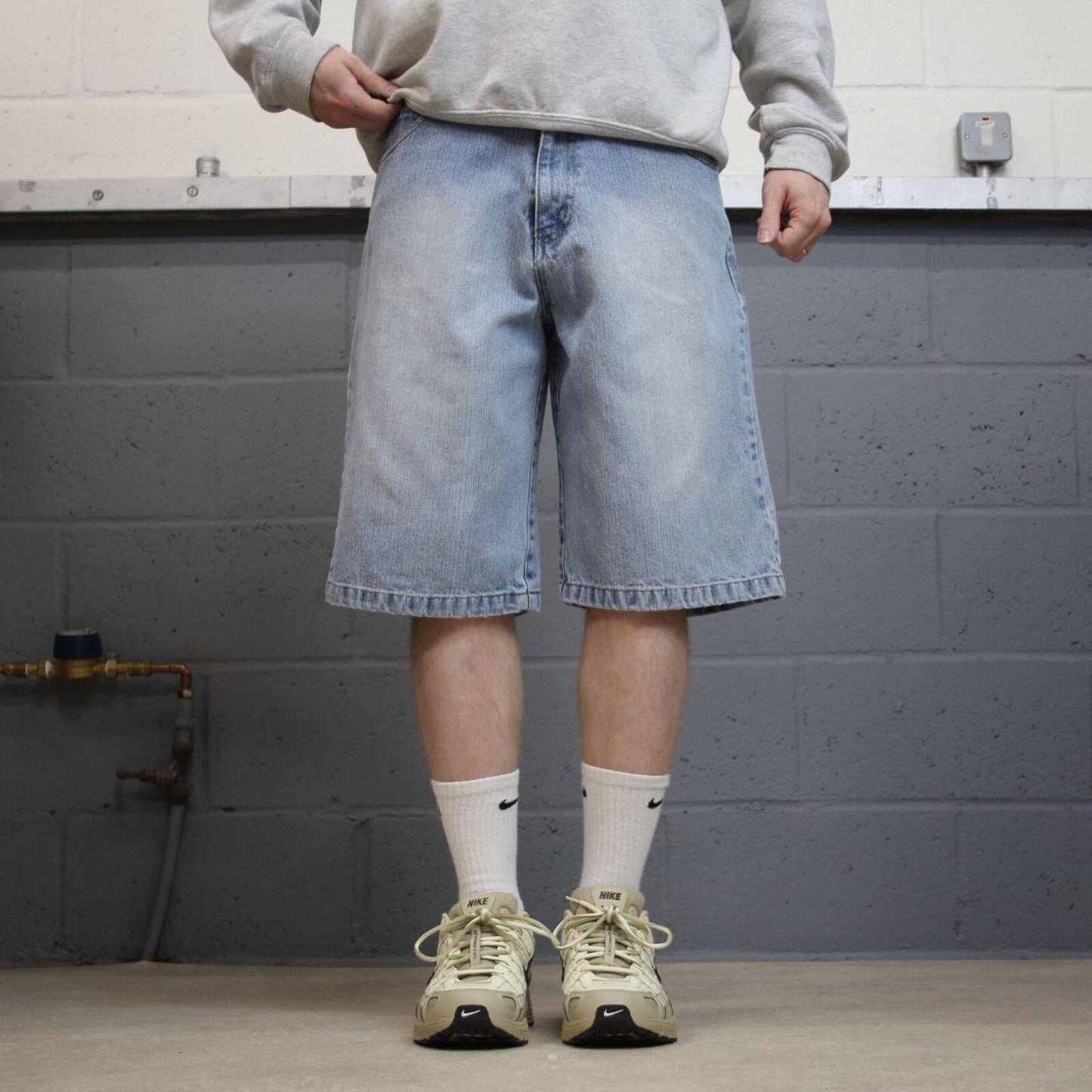 Denim Y2K embroidered shorts long leg blue Riflessi skater style brand surf jorts
