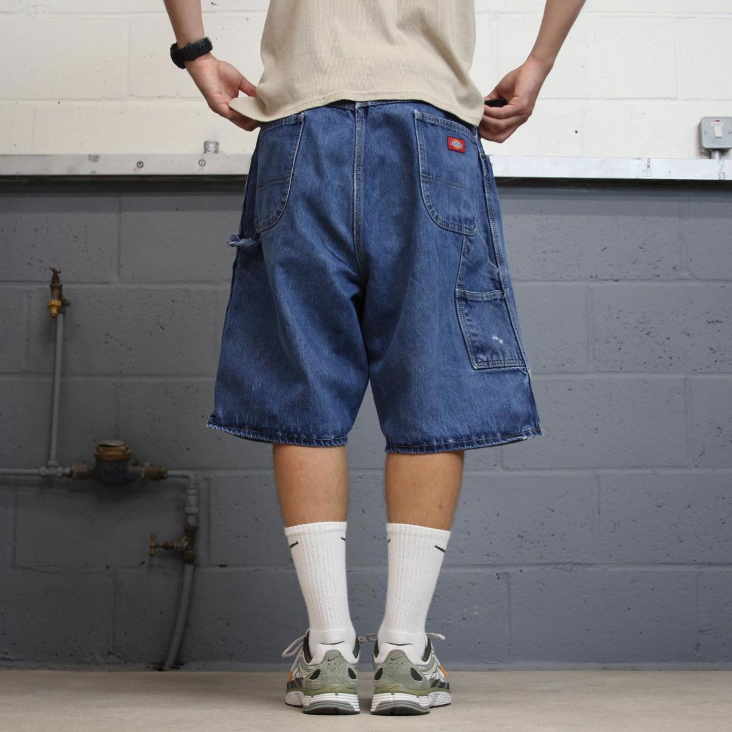 Dickies carpenter shorts loose Mens W42 Blue denim cargo 90s style skater jorts