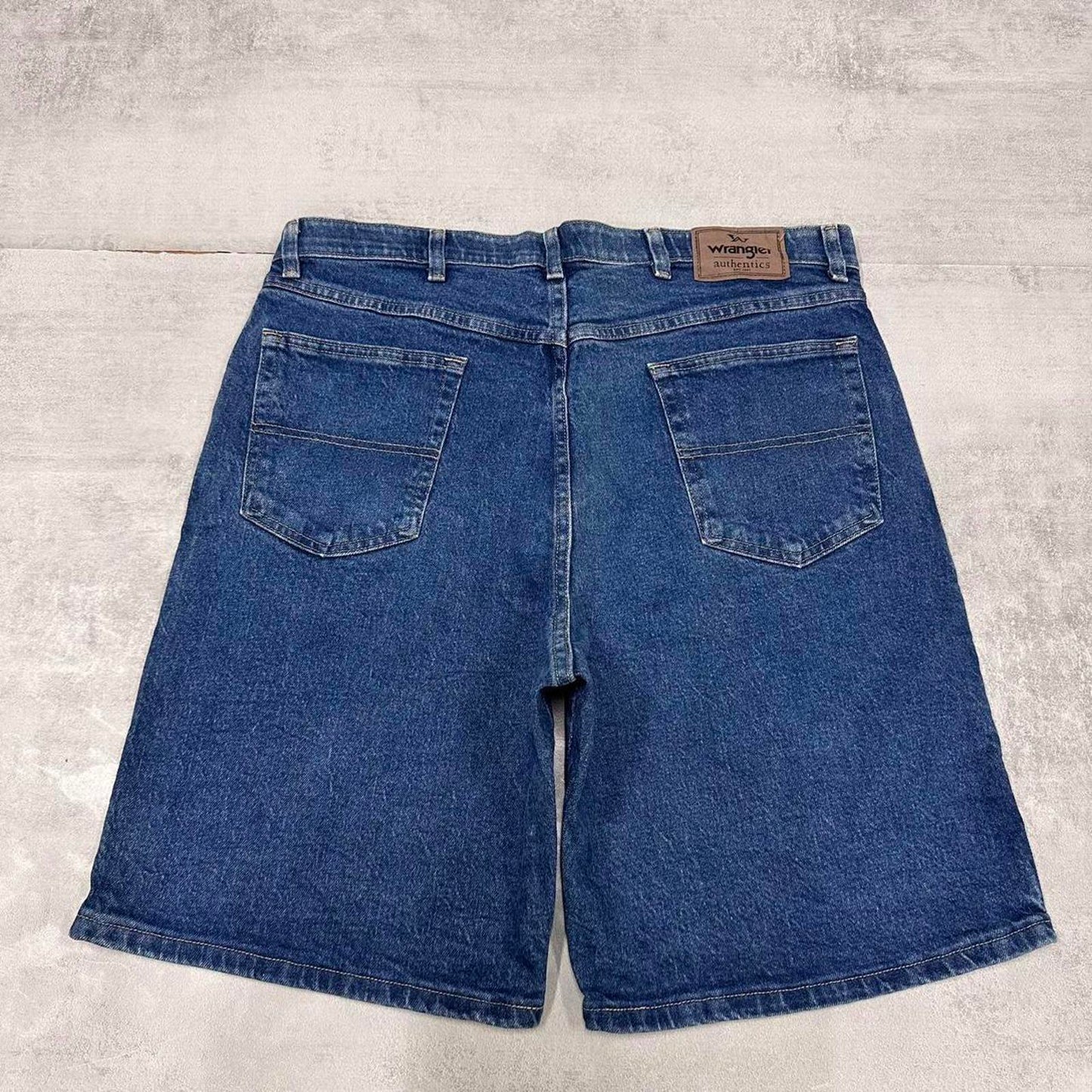 Mens Baggy Wrangler jorts W36