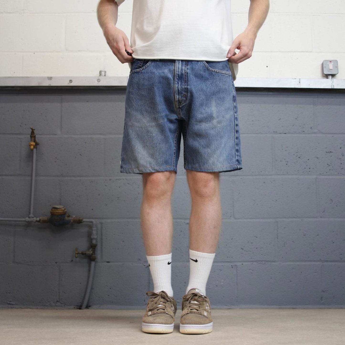 Mens Levi’s 505 jorts W36