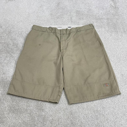 Dickies baggy chino shorts carpenter khaki Surfer style skate shorts long loose leg festival
