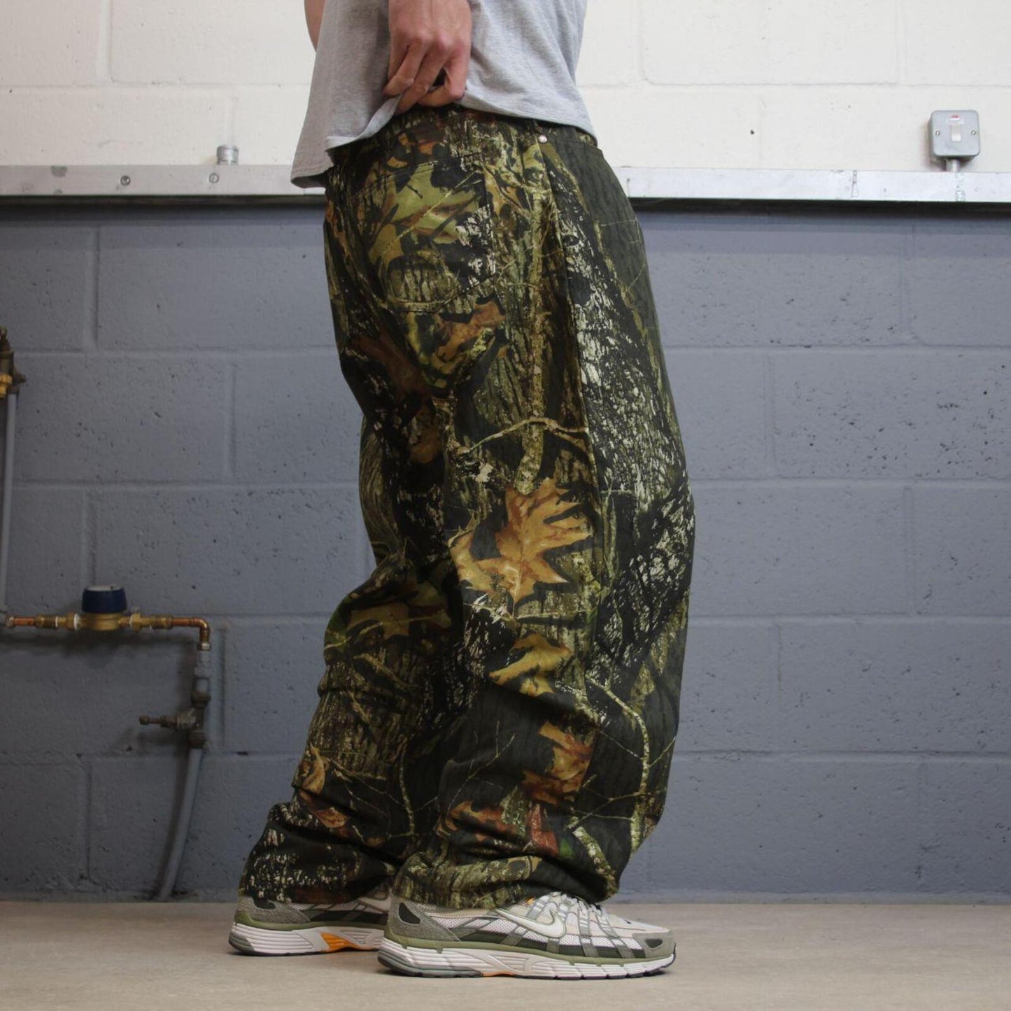 Mossy Oak camo jeans loose green Denim Break Up tree camouflage hunting pants