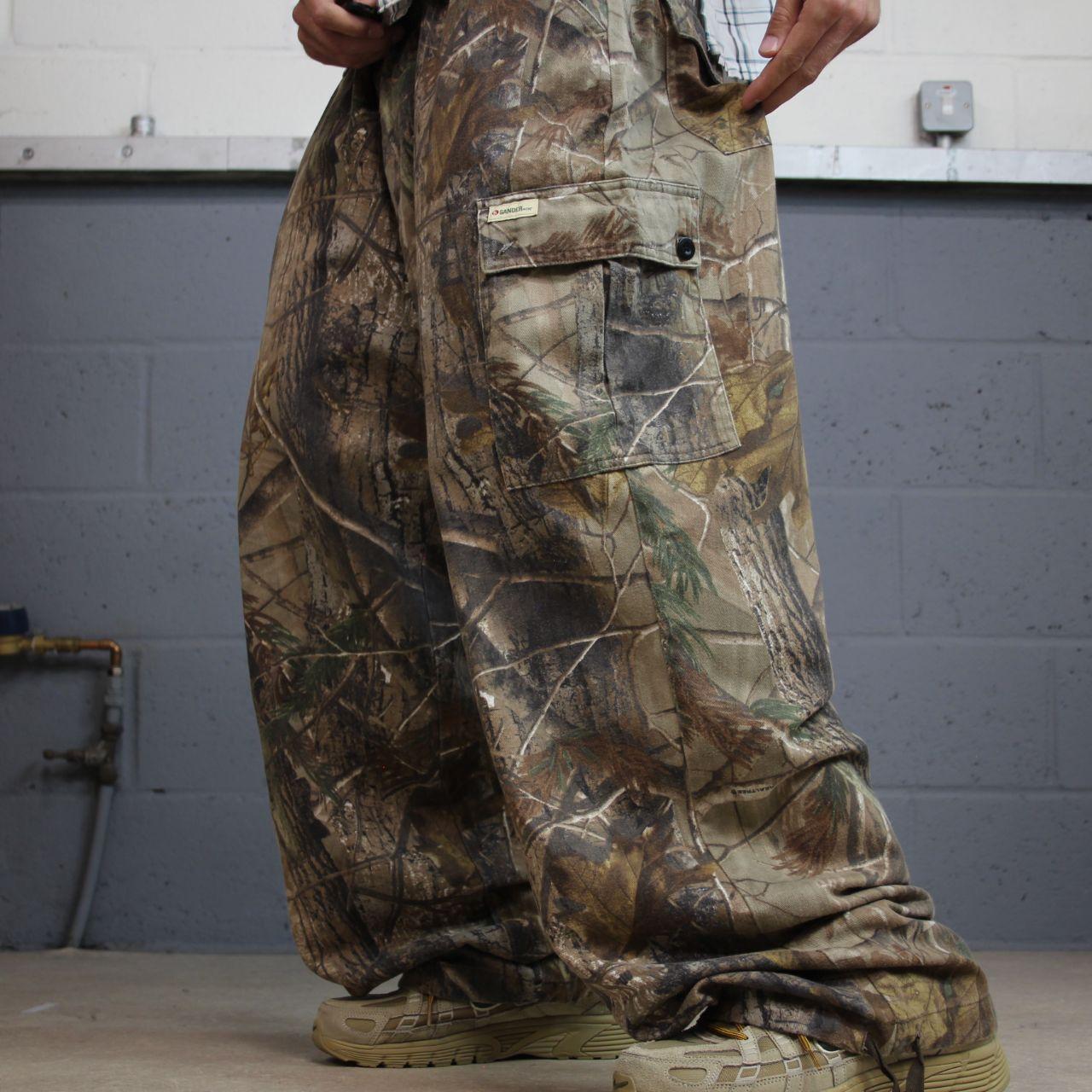 Realtree baggy camo cargo pants wide leg Y2K khaki Gander loose fit camouflage outdoors trousers