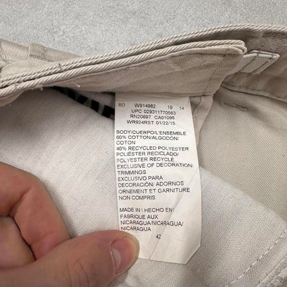 Baggy Beige Dickies shorts W42