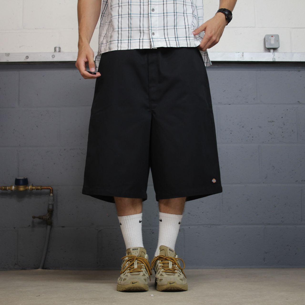 Dickies extra baggy chino shorts black carpenter chino skate / surf style baggy fit shorts loose
