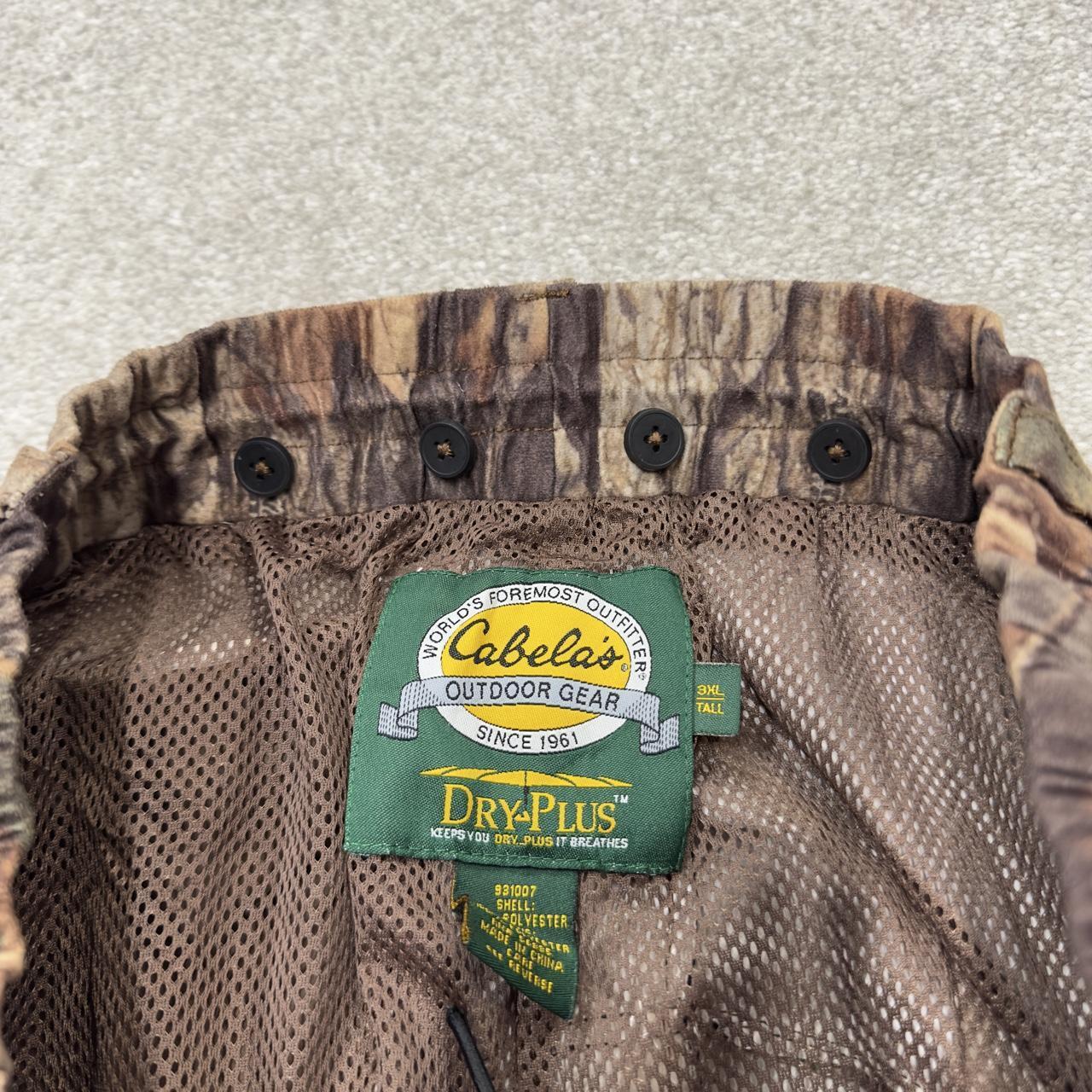 Cabela's baggy camo cargo pants wide leg Y2K khaki camouflage pattern outdoors hunting utility