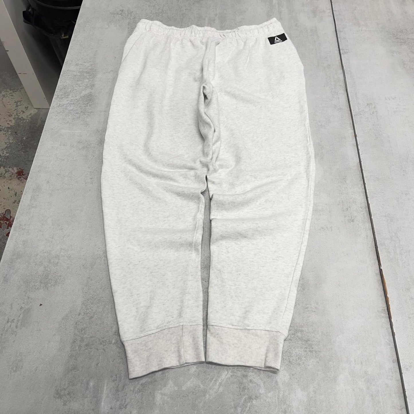 Y2k grey Reebok joggers L mens gym sweatpants drawstrings embroidered logo