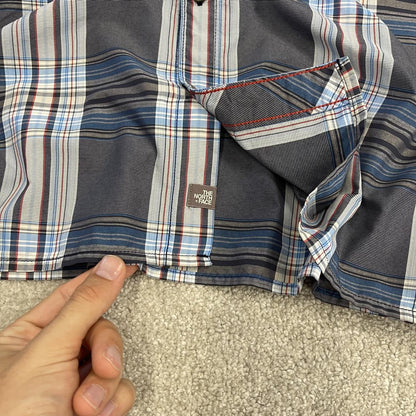 North Face checkered short sleeve shirt grey navy TNF Festival style surf check shirt