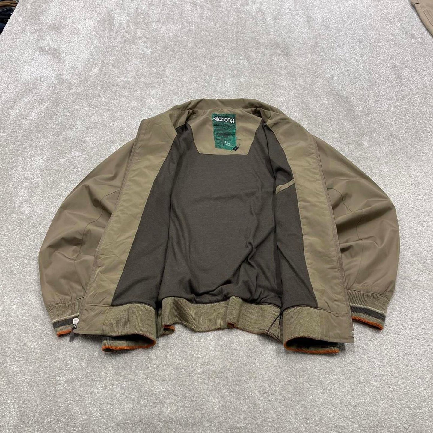 00s Billabong technical lightweight jacket L women's y2k style khaki bomber