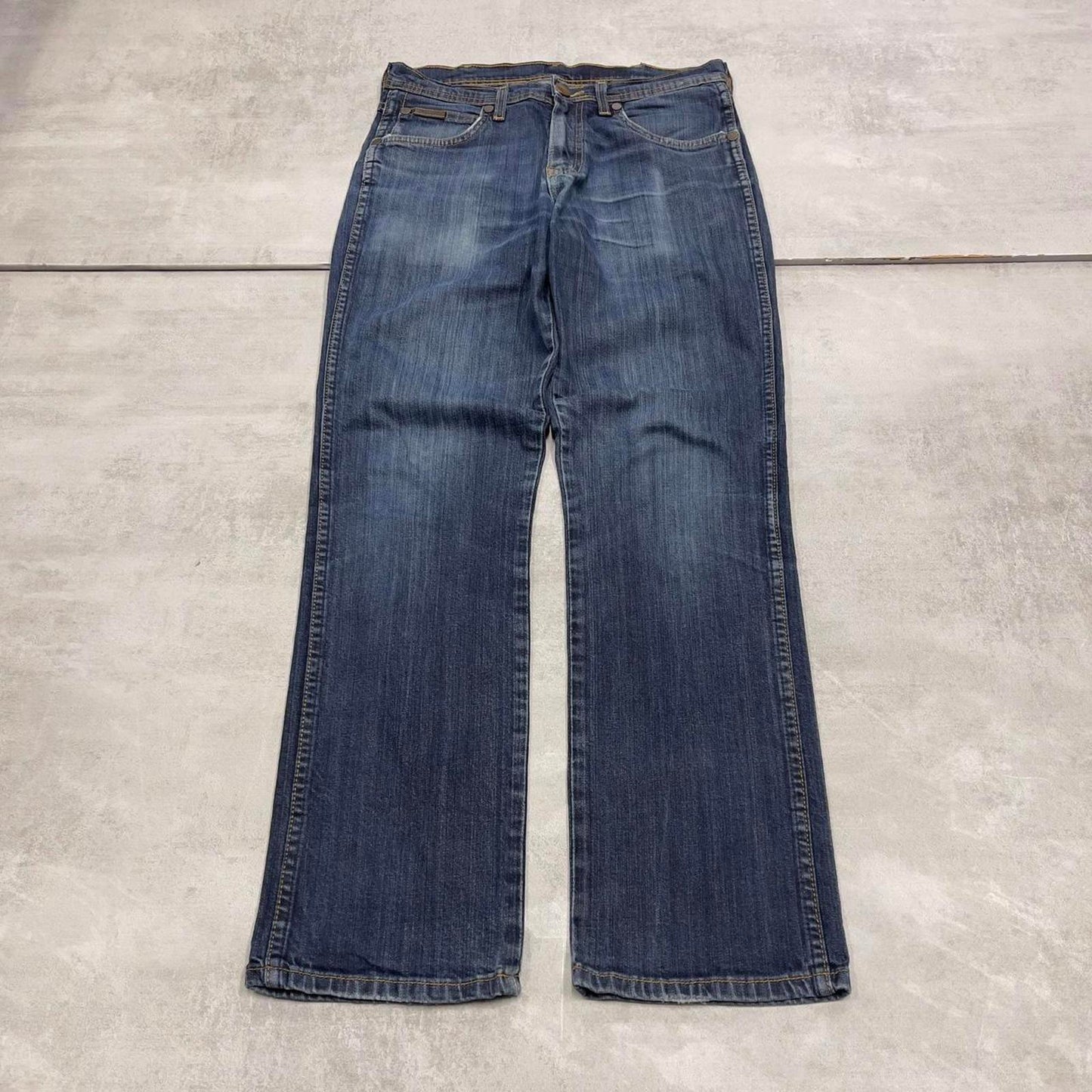 Vintage Wrangler jeans W30L30 mens blue 5 pocket straight leg denim jeans