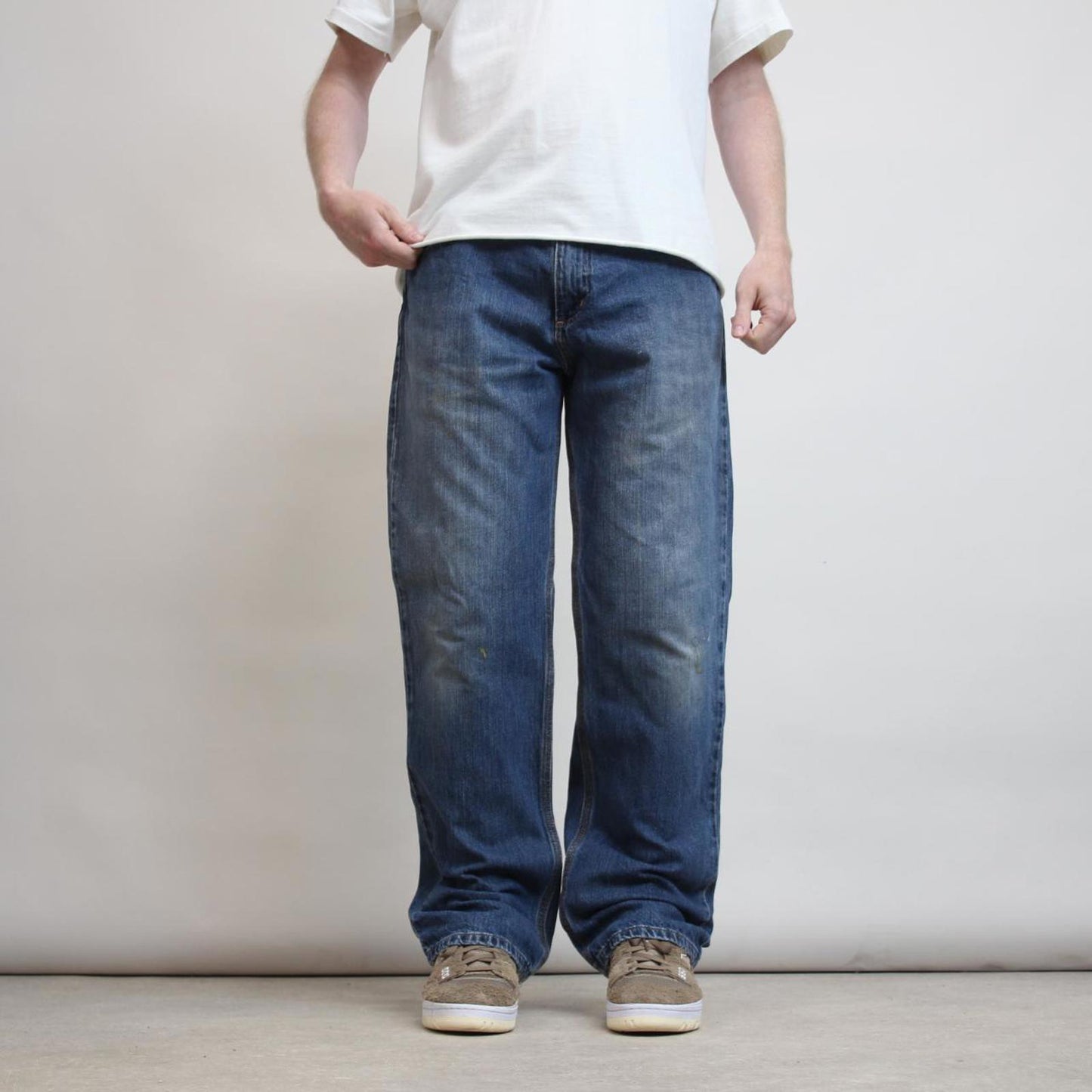 Mens vintage Carhartt jeans W38 L32 relaxed straight denim 90s style jeans