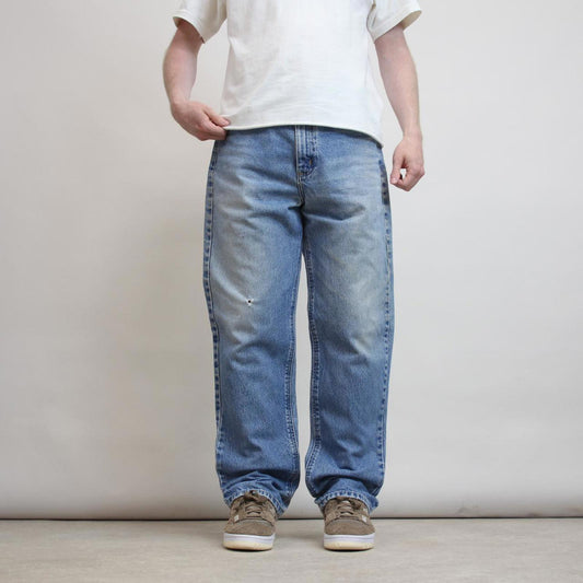 Blue vintage Carhartt jeans W36 L32 Loose traditional fit denim work jeans