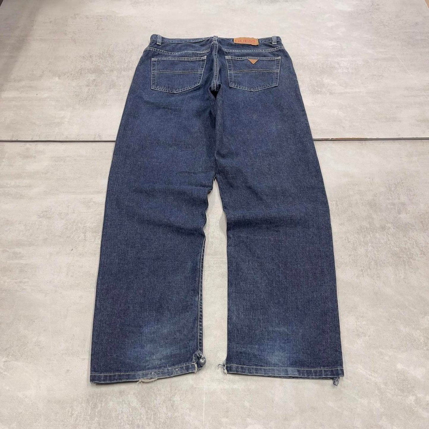 Blue Guess jeans W34 L32 blue loose 90s style skater jeans patch logo