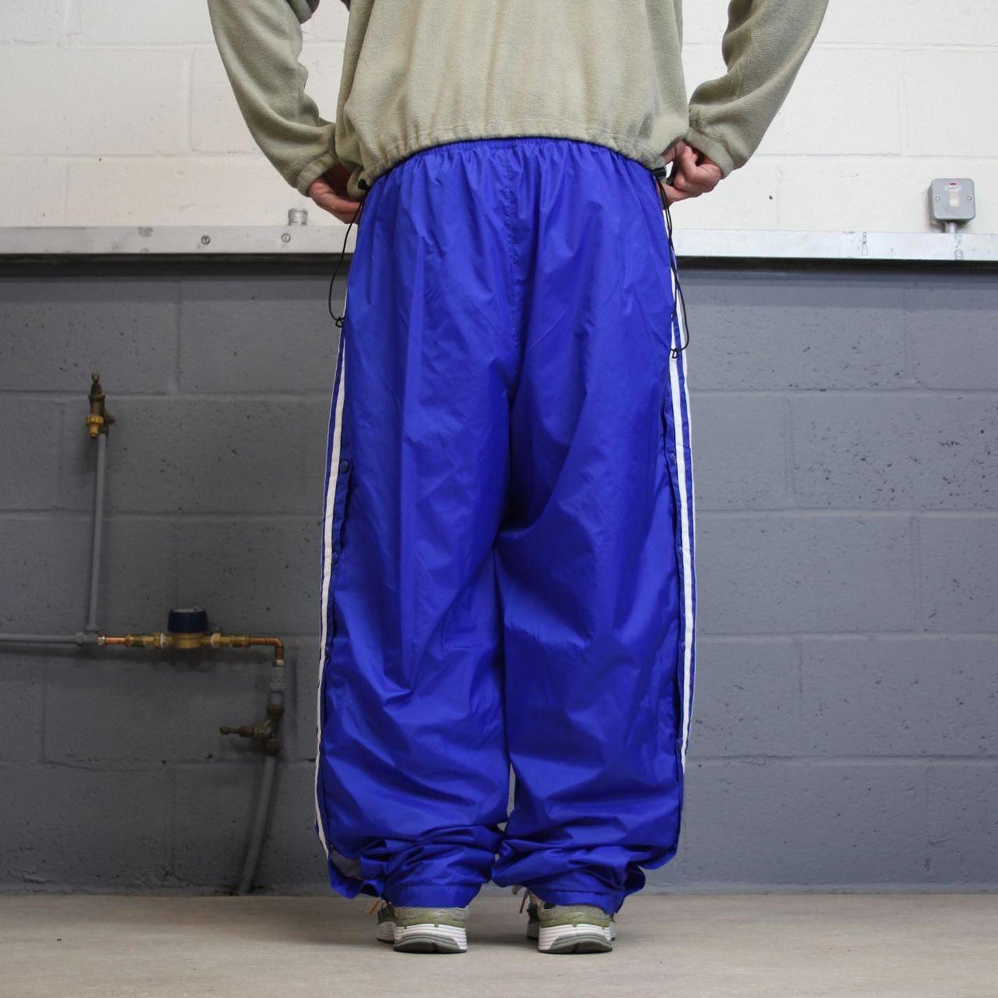 Vintage Y2K baggy Adidas tracksuit bottoms blue Wide-leg embroidered lined leg popper track pants