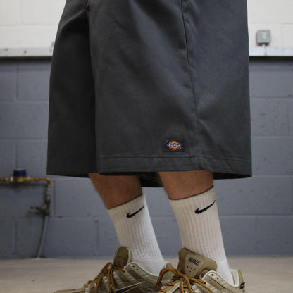 Dickies extra baggy chino shorts carpenter grey Surf style skater shorts long wide leg festival