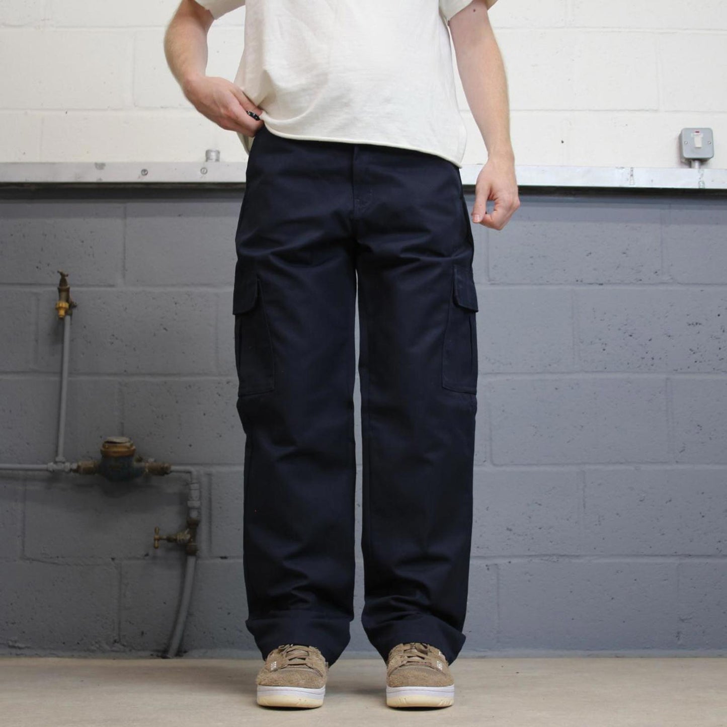 Navy Dickies cargo trousers W34 L32
