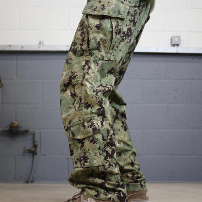 US Navy cargo pants Small baggy green USN digital camouflage trousers double knee adjustable cuffs