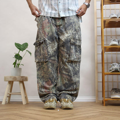 Vintage baggy mossy oak camo cargo pants Loose leg camouflage utility combat hunting trousers