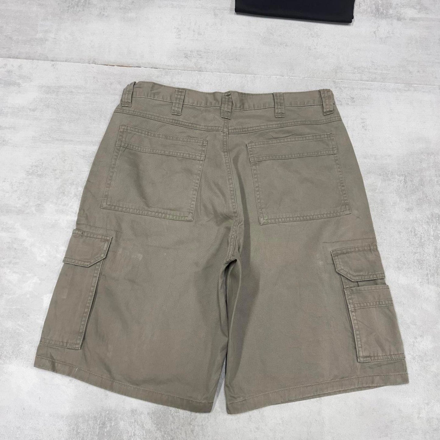 Mens Baggy Wrangler Cargo Shorts W34