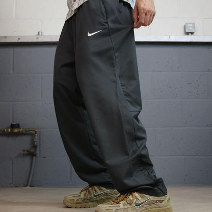 Nike tracksuit bottoms y2k loose grey XXL floaty leg swoosh logo track pants