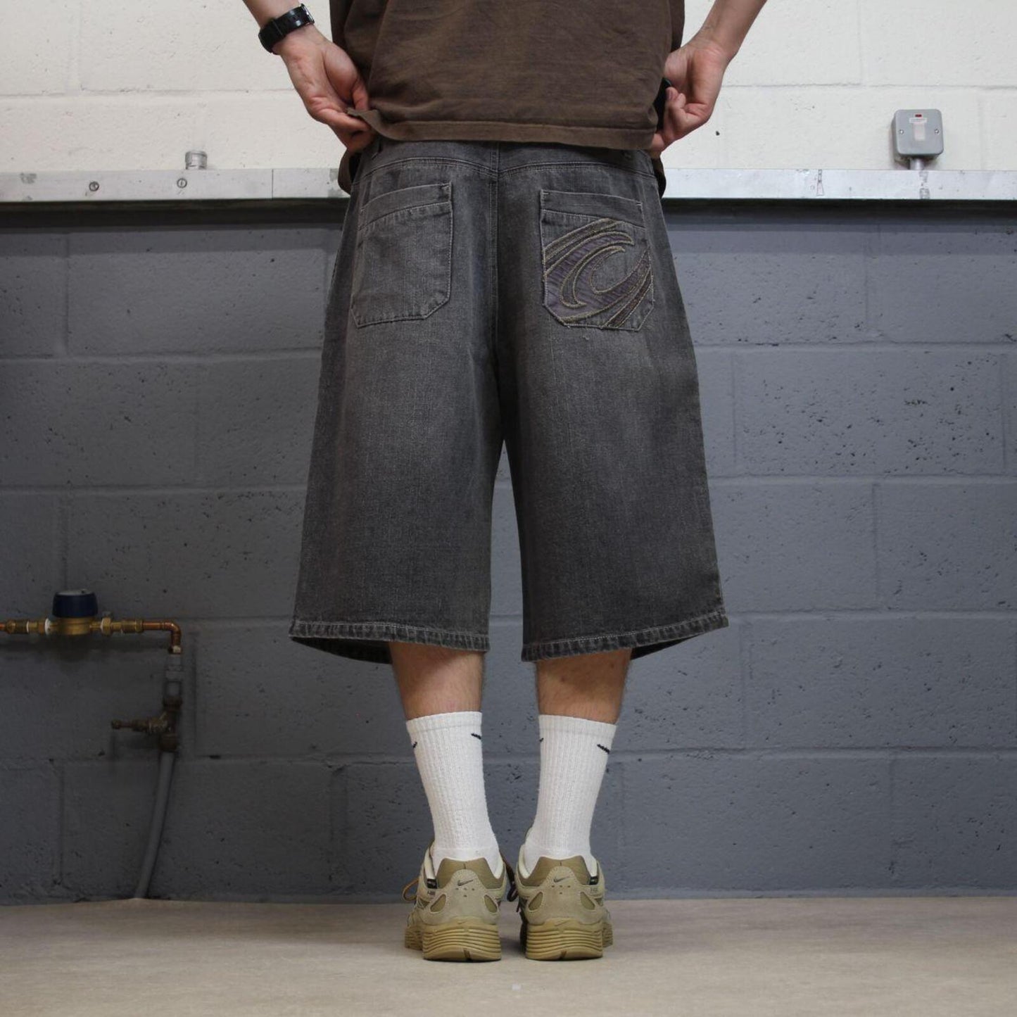 Y2k baggy embroidered denim shorts grey Wavezone loose skater style festival jorts