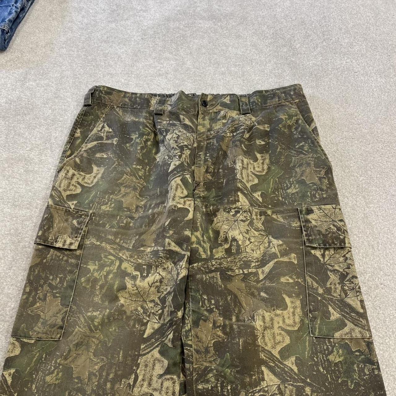 Vintage camo cargo pants khaki Loose floaty camouflage Y2K hunting trousers