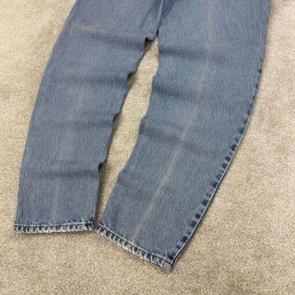 Blue Levis 550 jeans size size 10 W29L32 women's y2k 90s style tapered leg relaxed fit