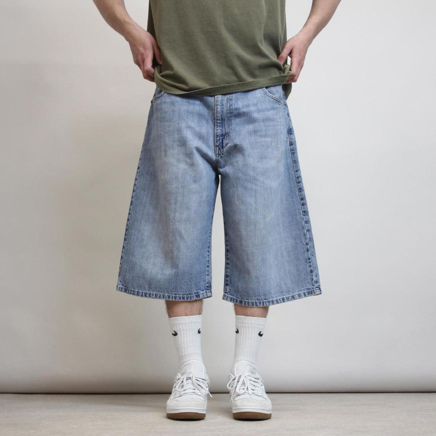 Baggy Ecko Unltd denim shorts W38