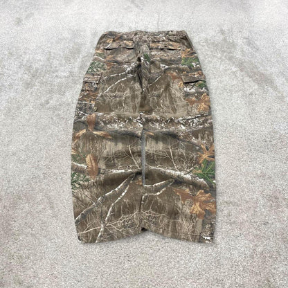 Y2k Realtree camo cargo pants Medium khaki floaty King's Camo forest camouflage pants