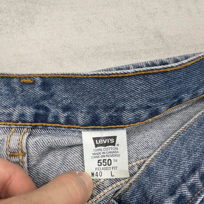 Mens Levi’s denim shorts W40