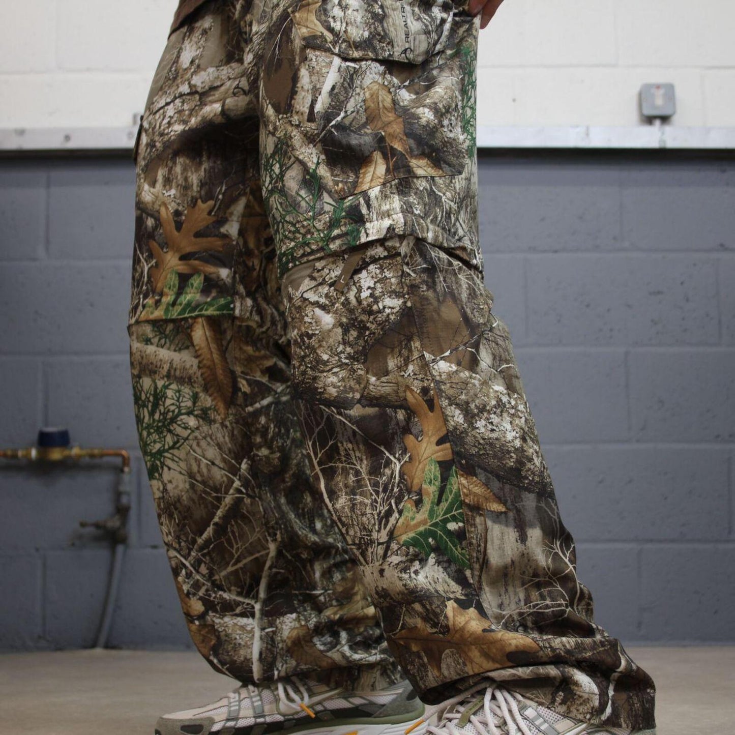 Realtree convertible camo cargo pants green Magellan loose floaty leg camouflage trouser shorts