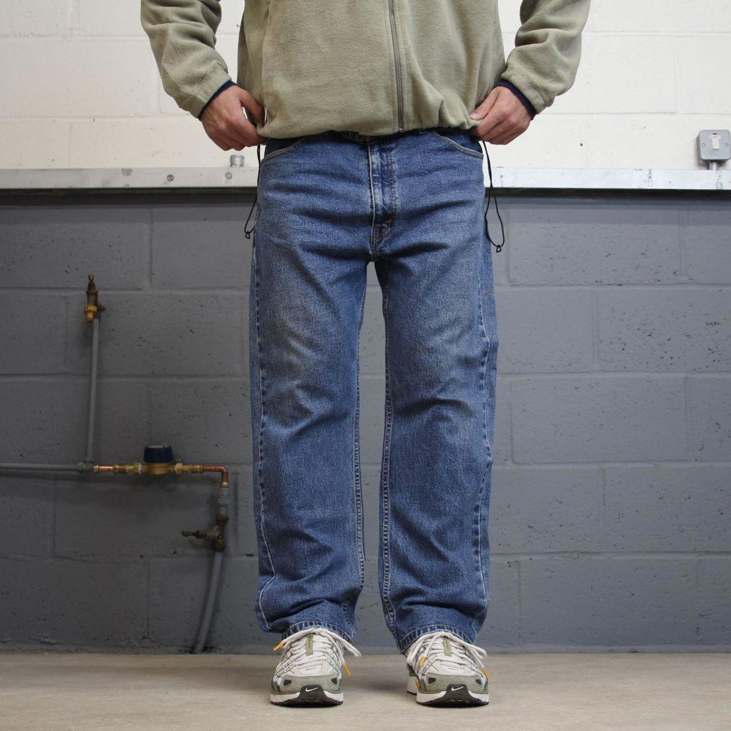 Blue Levis 505 jeans W40L29 90s y2k style 5 pocket denim pants casual autumn wear red tab