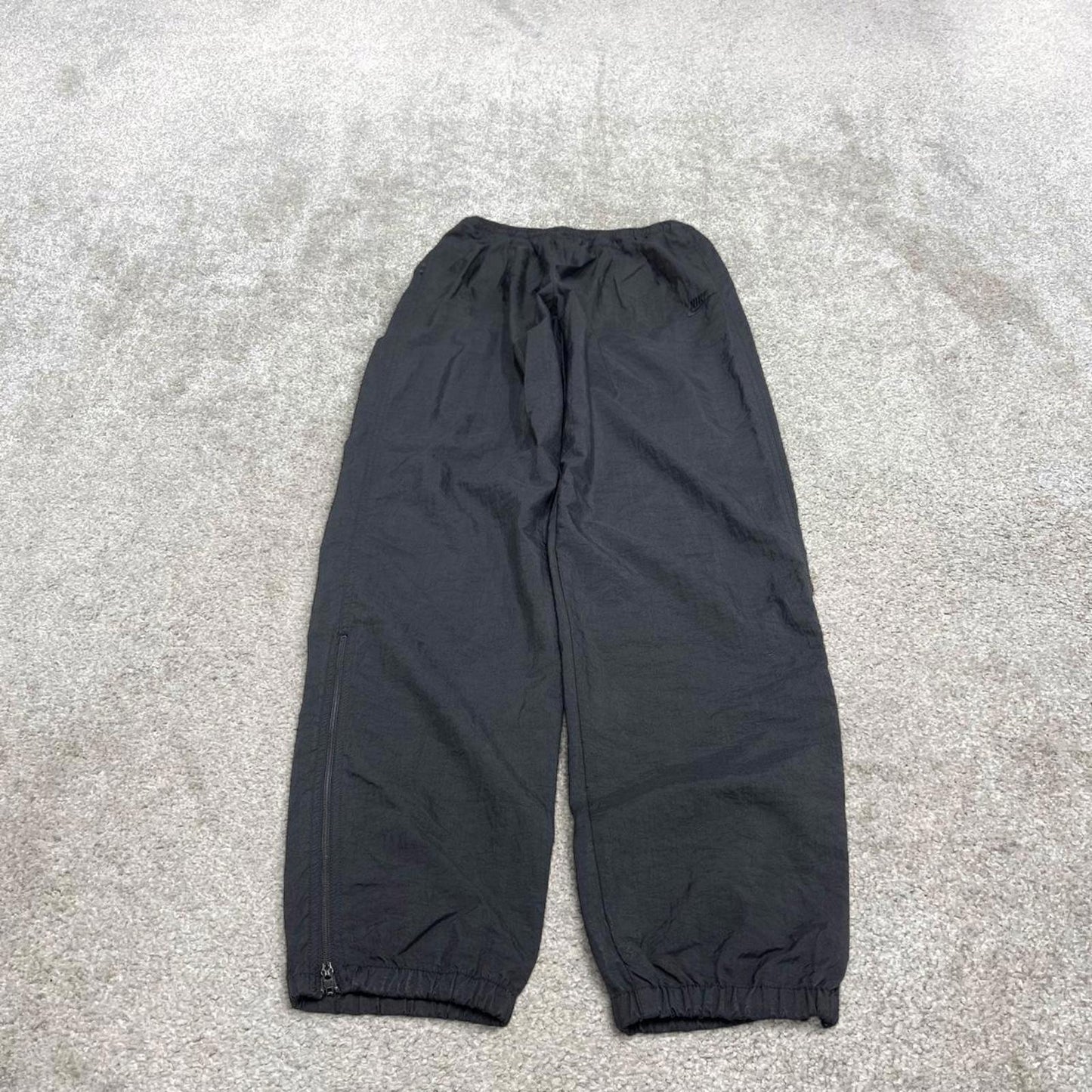 Black Nike trackies S 6-8 loose y2k floaty leg joggers embroidered logo