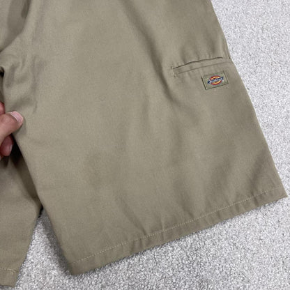 Dickies baggy chino shorts carpenter khaki Surfer style skate shorts long loose leg festival