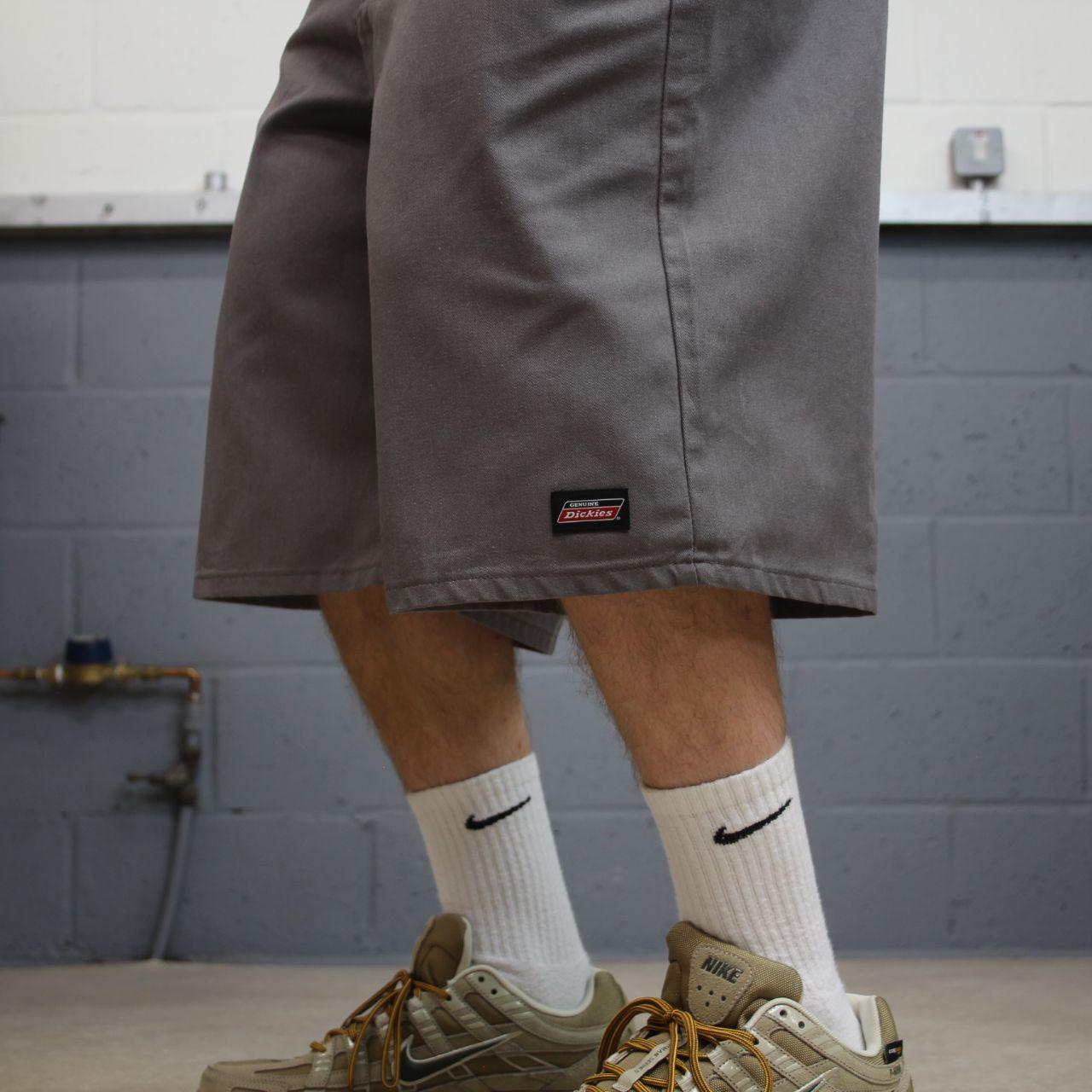 Dickies baggy chino shorts carpenter grey Chino style skater shorts long loose fit festival