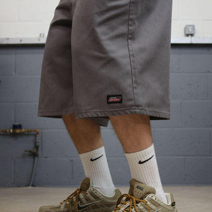 Dickies baggy chino shorts carpenter grey Chino style skater shorts long loose fit festival